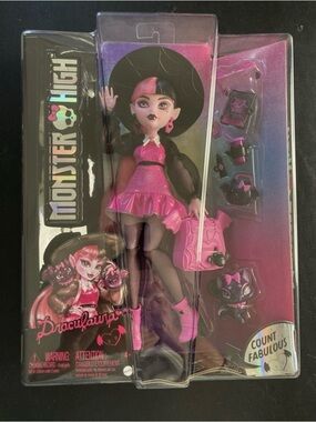 Monster High Core Refresh Draculaura with Count Fabulous G3 NEW!